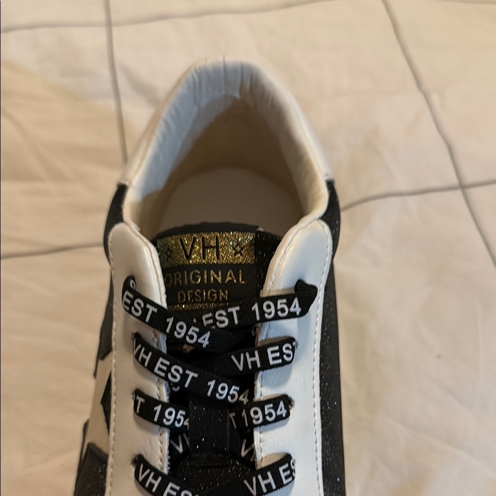 Vintage Havana‎ Black and White Sneakers Size 8.5 - Picture 5 of 7